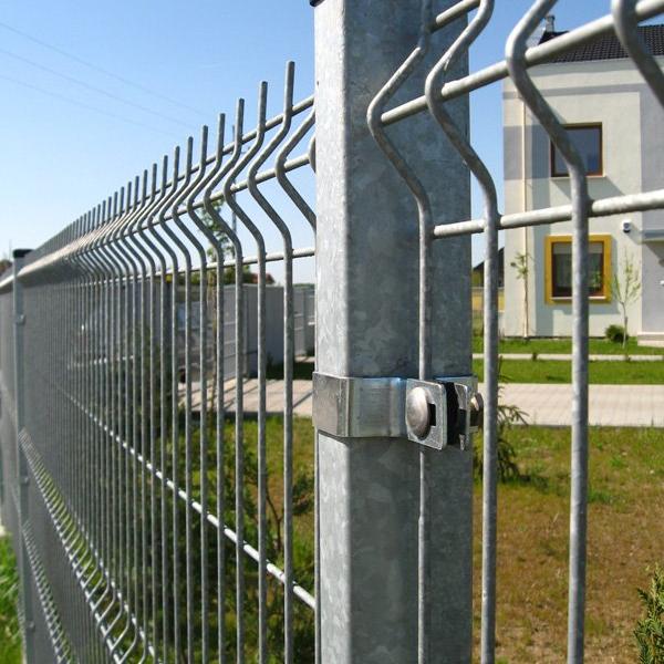 Building 3D Welded Wire Mesh Fence